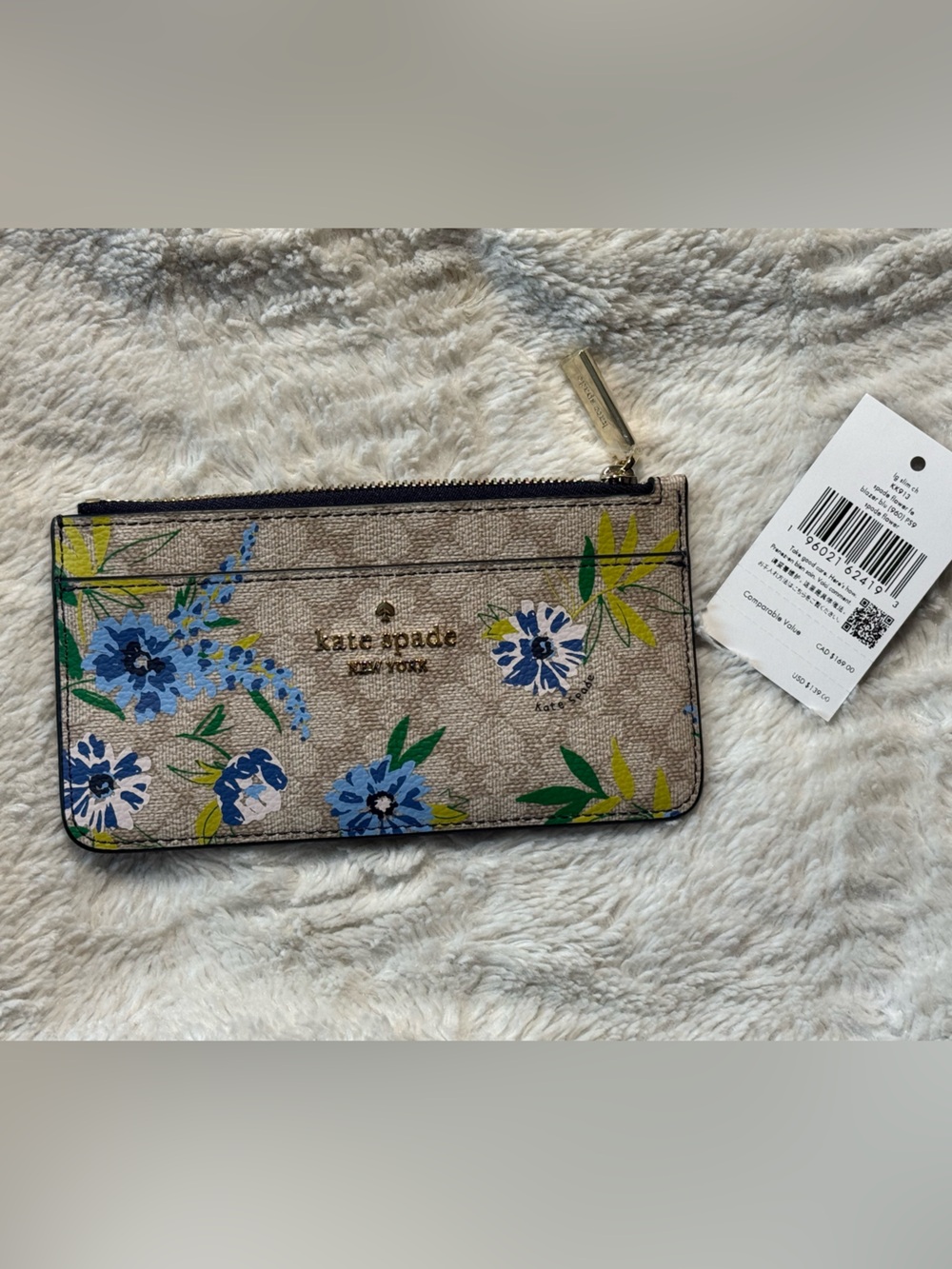 NWT kate spade beige floral zip card holder with blue accents